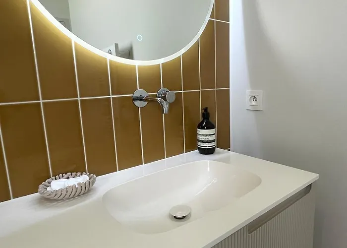 Maison Etxe Marie Avec Piscine Golf St Charles Дом отдыха Биарриц