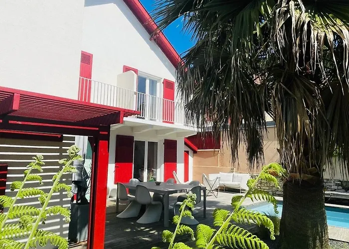 Maison Etxe Marie Avec Piscine Golf St Charles